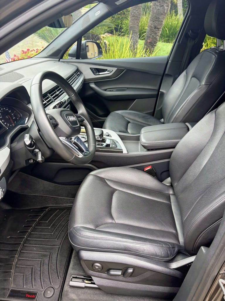 Audi_Q5_Interior_drivers_area